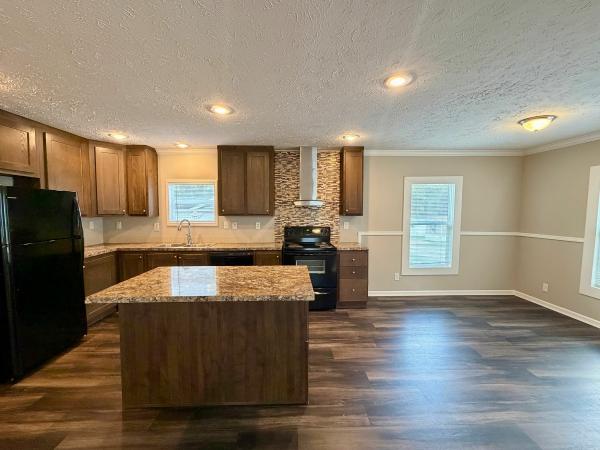 2019 Clayton Homes Inc Yes Mobile Home