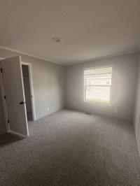 2026 Champion RAPB2860H32174-4BR Mobile Home