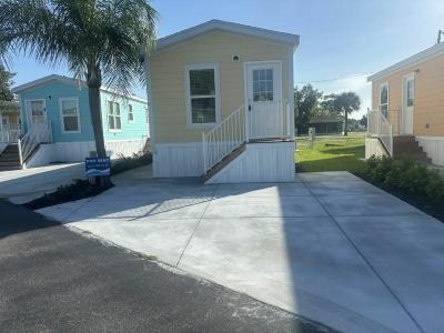 Mobile Home at 36 Lily Dr Lake Placid, FL 33852