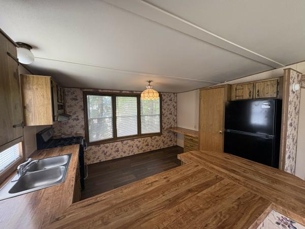 1985 Schult NA Mobile Home