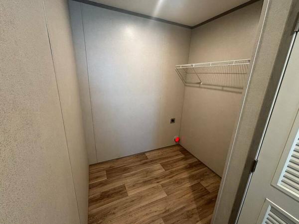 2026 22CCS16763BH26  Home
