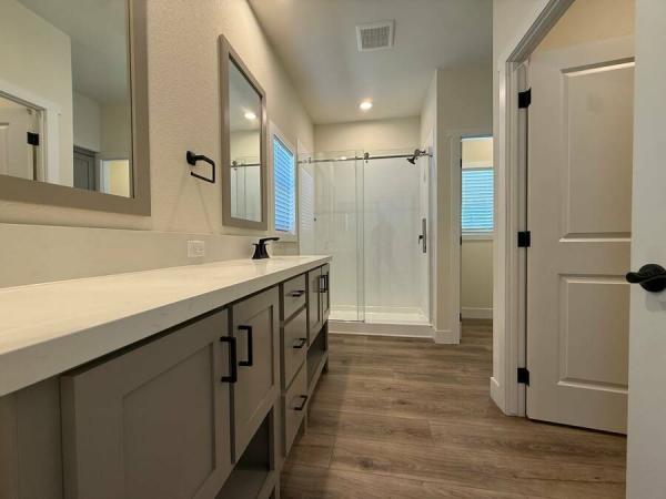 2026 71HRR28563DH26  Home