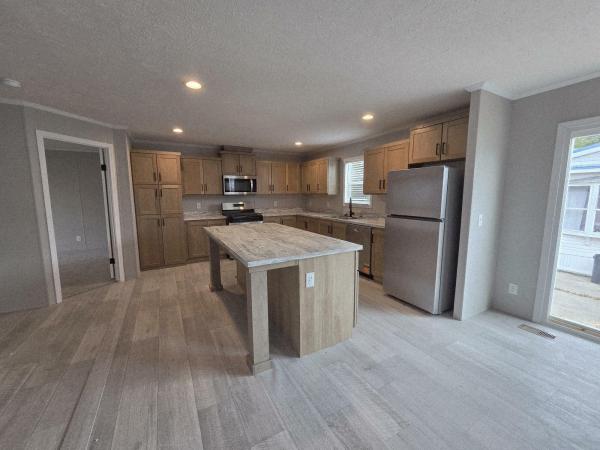 Photo 1 of 2 of home located at 9264 Windjammer Dr 1205 Fair Haven, MI 48023