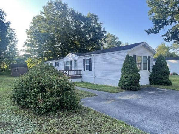 2002  Mobile Home For Sale