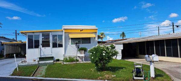 Photo 1 of 1 of home located at 3565 58th Ave N, Lot 125 Saint Petersburg, FL 33714