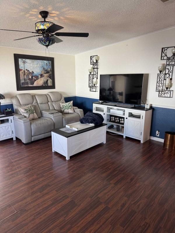 1989  Mobile Home For Sale