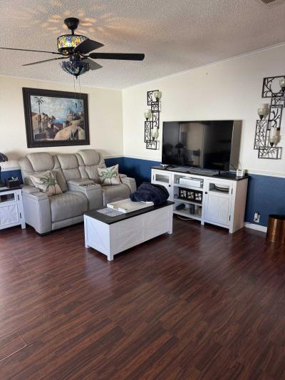 Mobile Home at 452 Don Tab Way Plant City, FL 33565