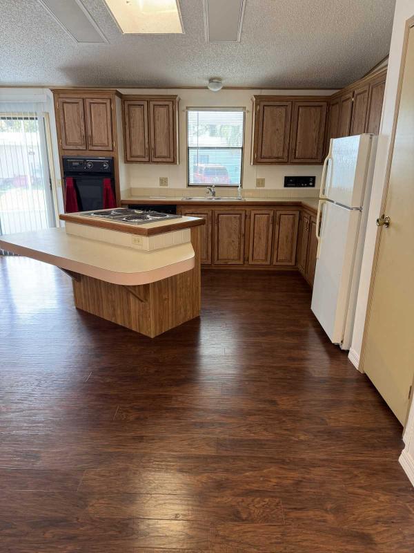 1989  Mobile Home For Sale