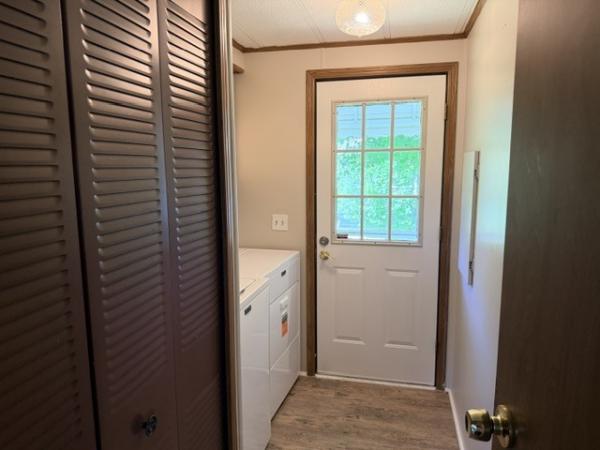 1987 Parkwood NA Mobile Home