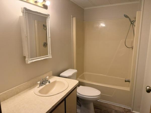 1987 Parkwood NA Mobile Home