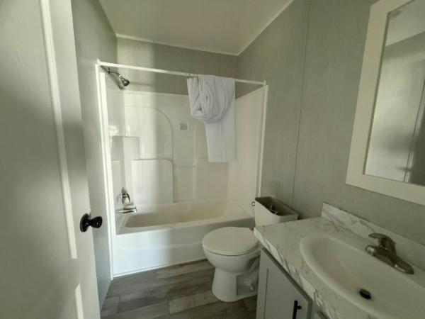 2025 Live Oak Homes (LOHGA10 Razor Manufactured Home