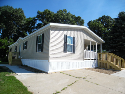 Photo 2 of 10 of home located at 54152 Ash Rd. Lot 351 Osceola, IN 46561