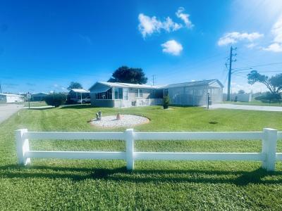 Photo 2 of 34 of home located at 3694 Bill Sachsenmaier Memorial Dr Avon Park, FL 33825