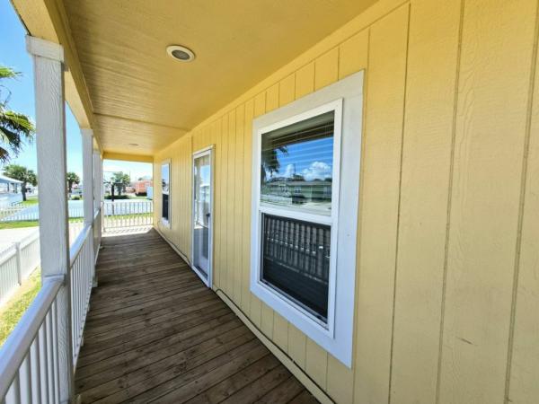 2022 Oak Creek Homes - Houston Mobile Home For Sale