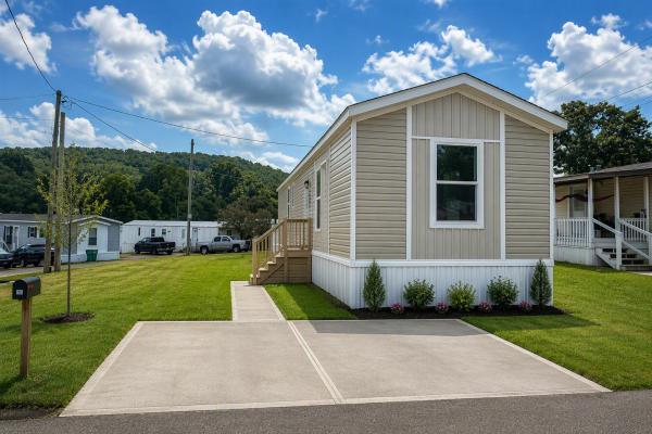 Photo 1 of 1 of home located at 3406 Mynatt Rd Lot #133 Knoxville, TN 37918