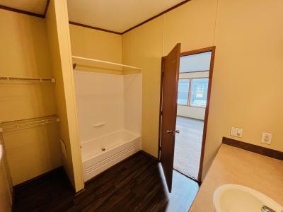 Photo 3 of 7 of home located at 4130 Chelsea Court Jackson, MI 49201