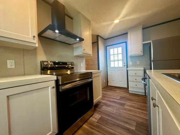 2026 Clayton Homes Inc MIYO Mobile Home