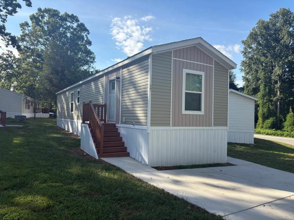 Photo 1 of 2 of home located at 4100 Us Hwy 29 N #17 Greensboro, NC 27405