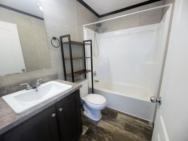 2019 Clayton 96PLH16763DH19S Mobile Home