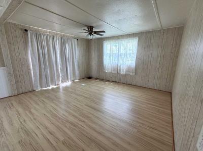 Photo 5 of 11 of home located at 372 Allamanda Circle Venice, FL 34285