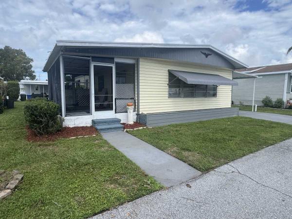  Mobile Home For Sale