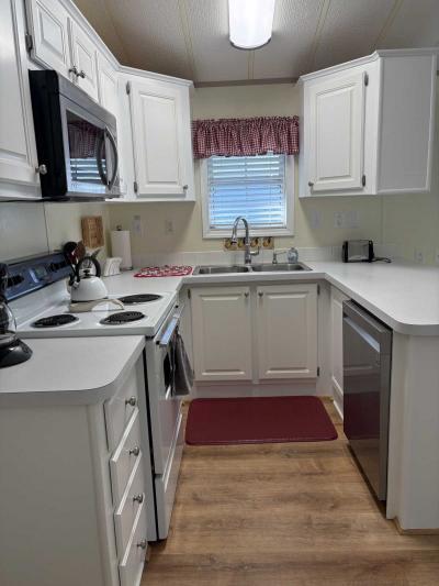 Photo 5 of 8 of home located at 140 Jaymar Park Dr Hendersonville, NC 28792