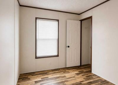 Photo 5 of 8 of home located at 707 Feldman Dr Lot T016 Lincoln, IL 62656