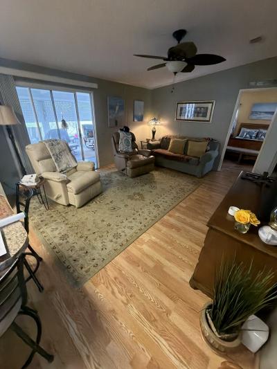 Photo 4 of 50 of home located at 488 Maplewood Lane Naples, FL 34112