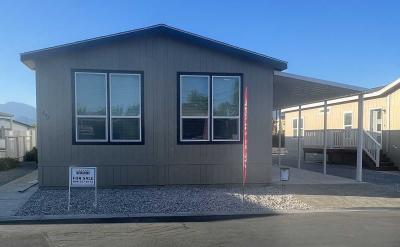 Photo 2 of 12 of home located at 3555 S. Pacific Hwy Lot #242 Medford, OR 97501