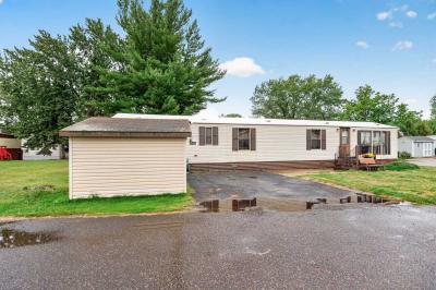 Photo 5 of 30 of home located at 1294 Beaverdale Rd Maplewood, MN 55119