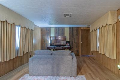 Photo 4 of 24 of home located at 2627 S. Lamb Blvd. Las Vegas, NV 89121