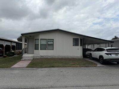 Photo 3 of 21 of home located at 4980 Lakeland Harbor Blvd Lakeland, FL 33805