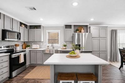 Mobile Home at 1621 American Dr Cleburne, TX 76033