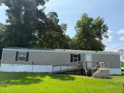 Photo 2 of 6 of home located at 6119 E Admiral Doyle Dr Jeanerette, LA 70544
