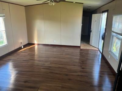 Photo 3 of 6 of home located at 6119 E Admiral Doyle Dr Jeanerette, LA 70544