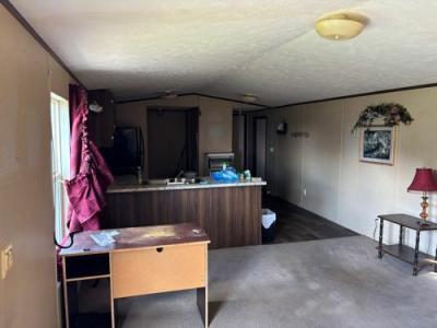 Photo 4 of 6 of home located at 6119 E Admiral Doyle Dr Jeanerette, LA 70544