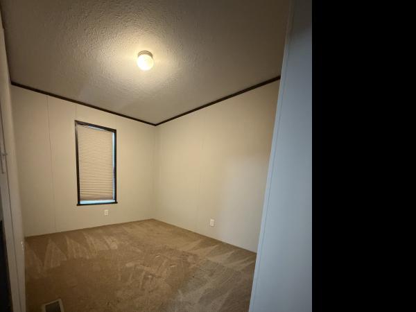2017 Champion RFN2856901R Mobile Home