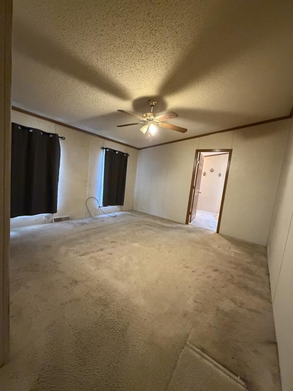 1996 Dutch 17036Y Mobile Home