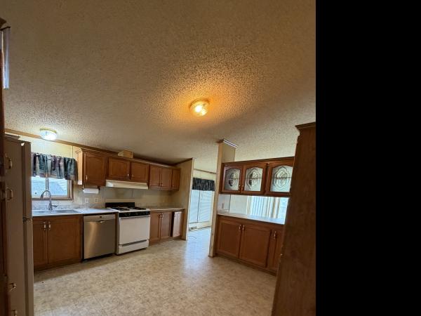 1996 Dutch 17036Y Mobile Home