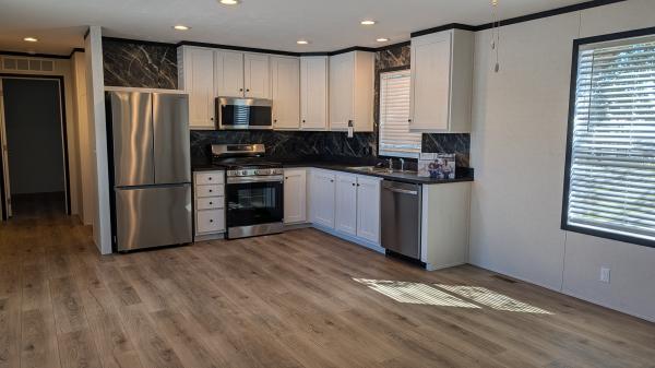 2026 clayton 96CCS16602BH26 Mobile Home