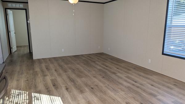 2026 clayton 96CCS16602BH26 Mobile Home