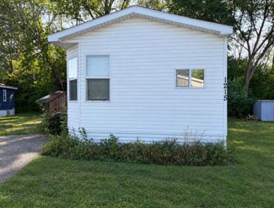 Mobile Home at 1215 Bobcat Maplewood, MN 55119
