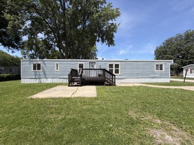 Photo 3 of 24 of home located at 207 Sunrise Park Pella, IA 50219