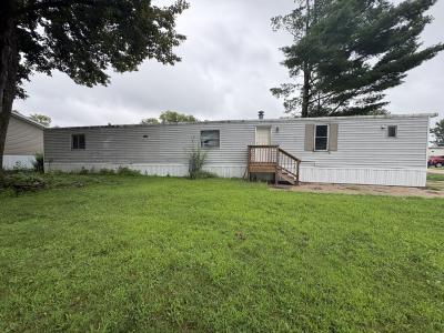 Mobile Home at 414 Sunrise Park Pella, IA 50219
