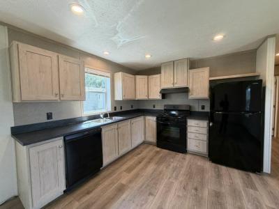 Photo 2 of 9 of home located at 2525 County Line Rd., #353 Des Moines, IA 50321