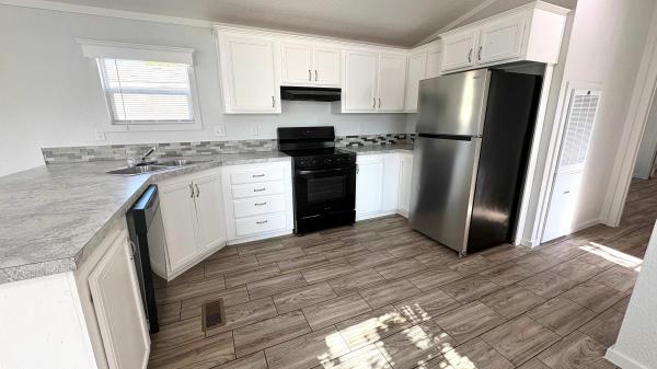2025 Elliott Mobile Homes Solitaire Mobile Home