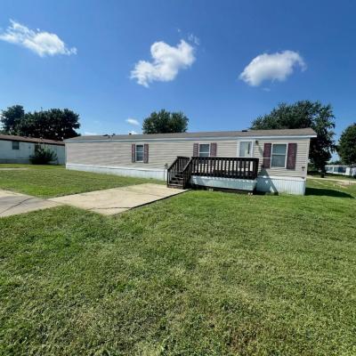 Mobile Home at 2305 E 19th Street N #B15 Newton, IA 50208