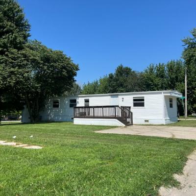 Mobile Home at 2305 E 19th Street N #B01 Newton, IA 50208