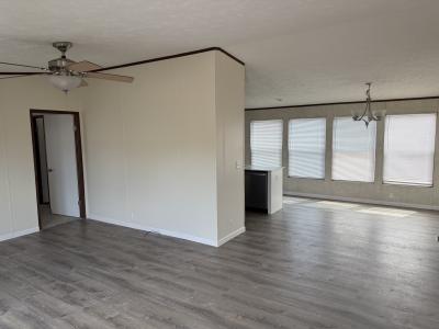Photo 3 of 6 of home located at 900 Broken Feather Trl 367 Pflugerville, TX 78660