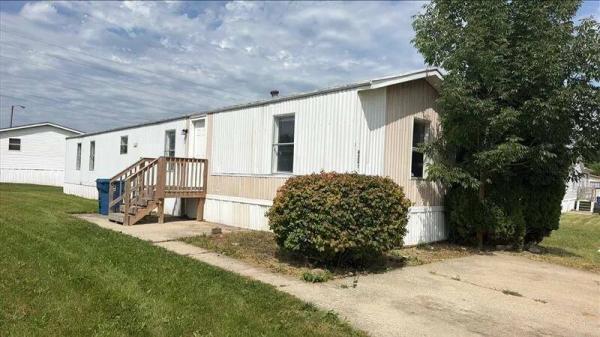 Photo 1 of 2 of home located at 4521 Starboard Dr. Fort Wayne, IN 46825